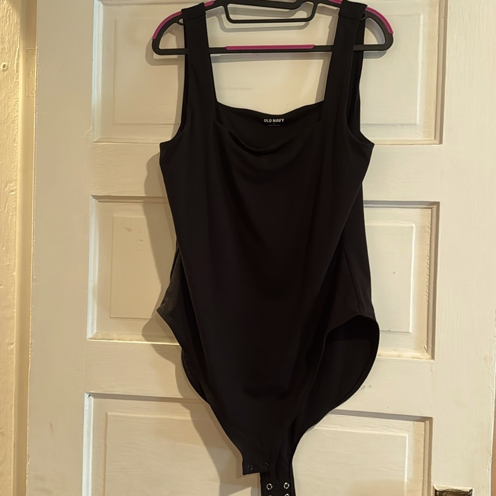 NWOT black bodysuit XL